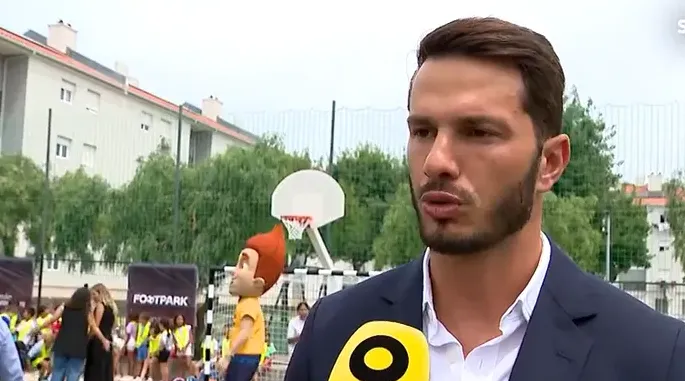 Kléber torce por Portugal